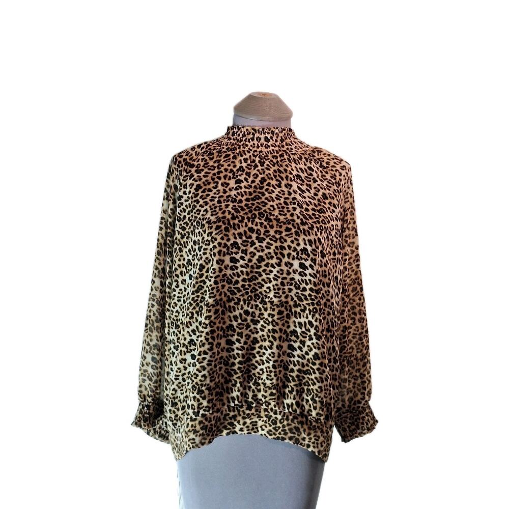 Soho New York & Company Size XL Long Sleeve Pullover Cheetah Print Blouse